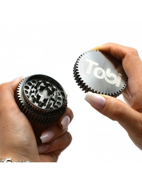 Grinder Cog Tobi
